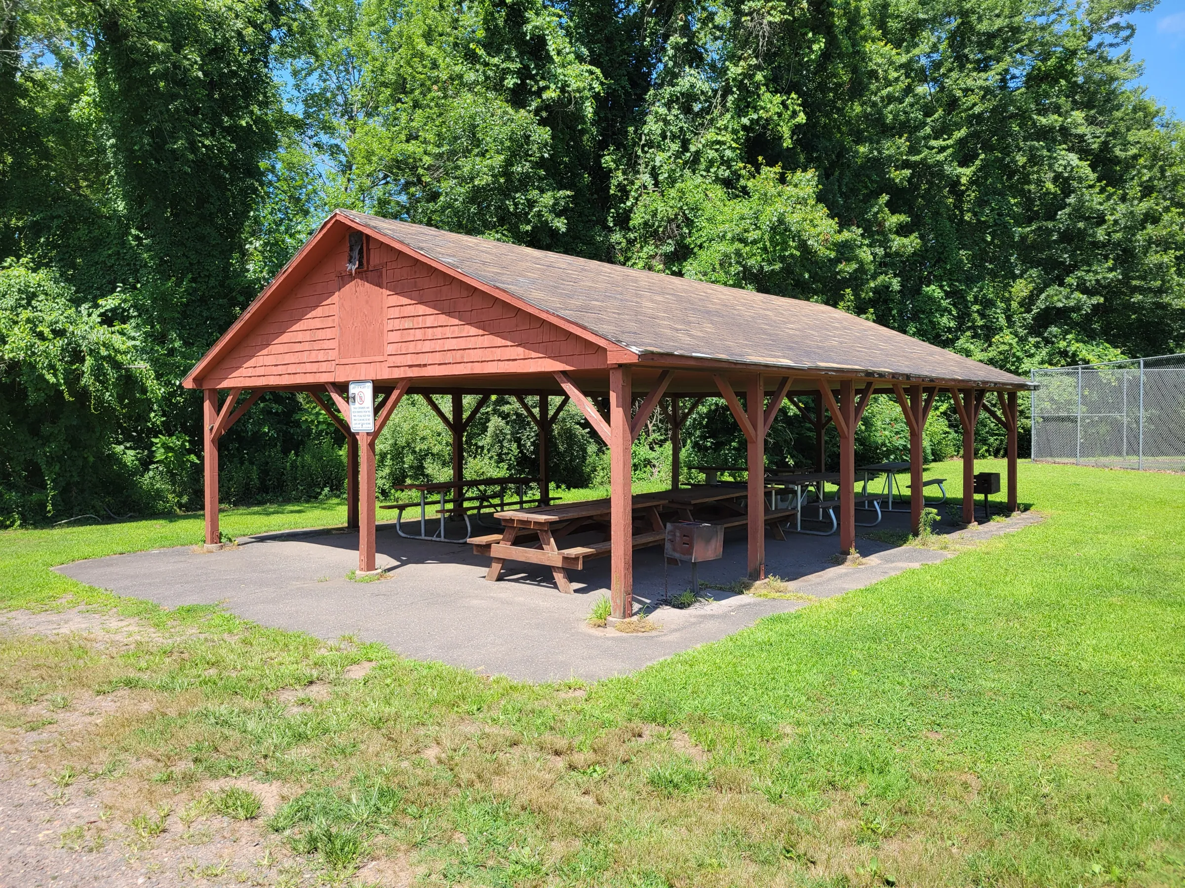 Picnic pavilion on the lawn at Tariffville Park